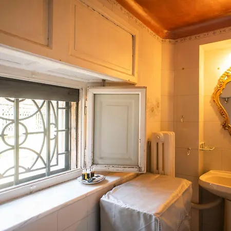 Apartment Elvira 1931