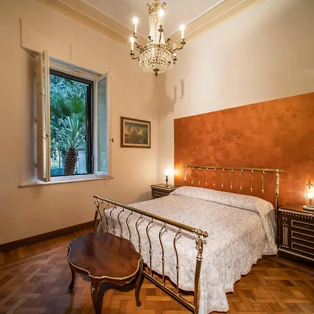 Apartment Elvira 1931 *