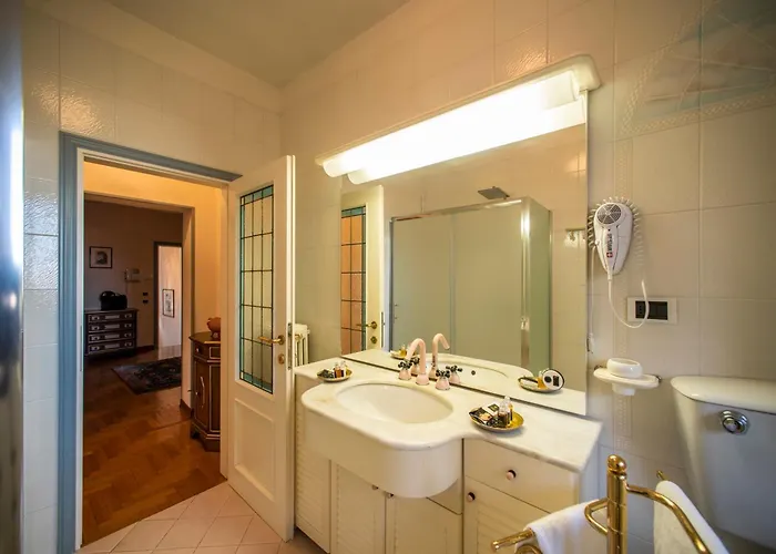 Elvira 1931 Apartmán